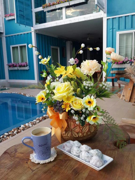 Farsai Homestay Lop Buri Екстериор снимка