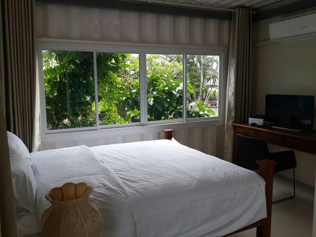 Farsai Homestay Lop Buri Екстериор снимка