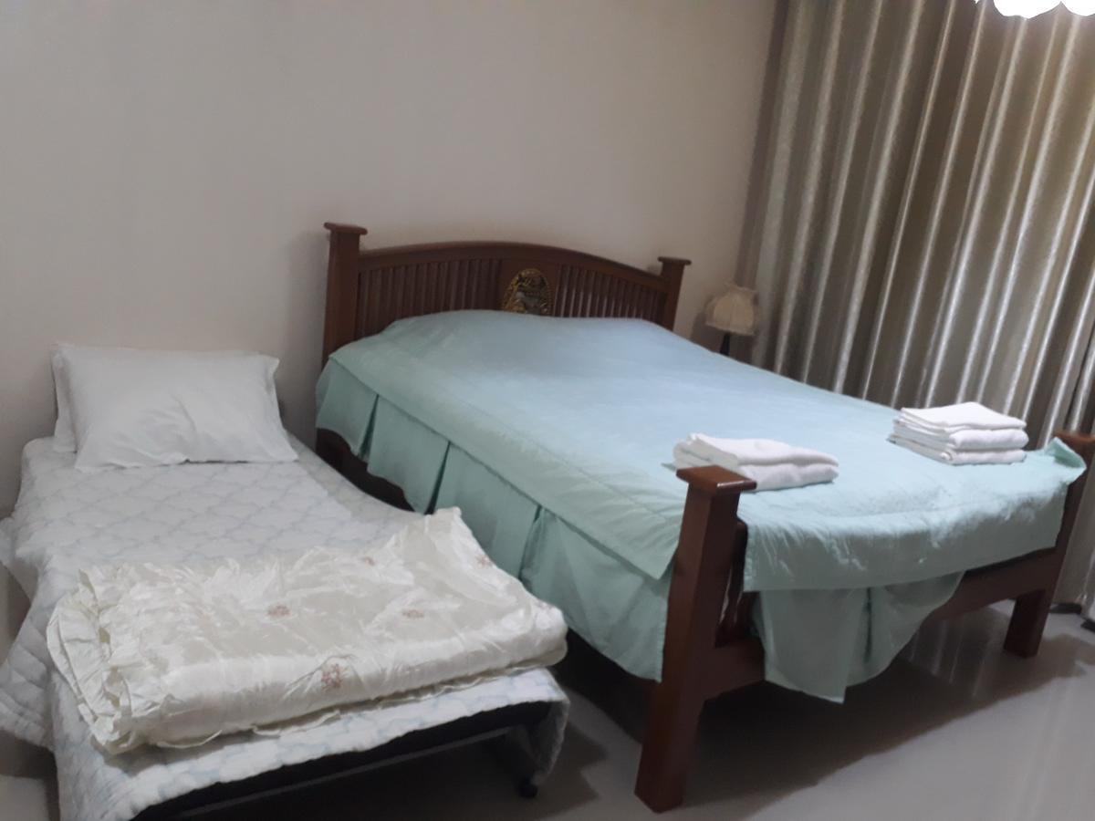 Farsai Homestay Lop Buri Екстериор снимка